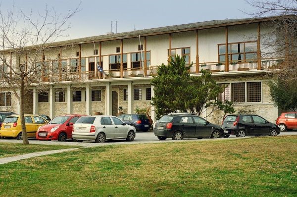 44 προσλήψεις χωρίς πτυχίο στον Δήμο Βόλου